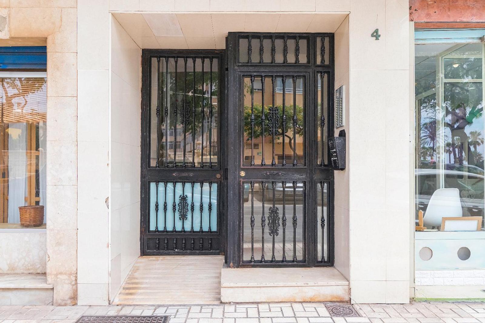 Impresionante Vista Al Mar - Elegante Apartamento Malaga Luaran gambar